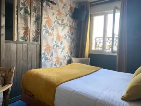 Hôtel des Pins - Værelse