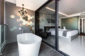 Blackwoods Hotel Pattaya - SHA Extra Plus - Rom