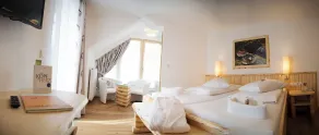 Hartweger's Hotel - Rum