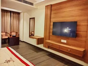 Hotel Holy Vivasa - Room