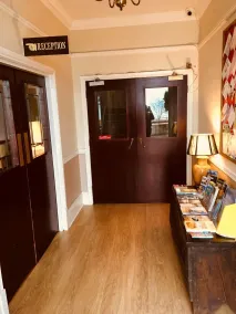 The Leam Hotel - Interior entrance