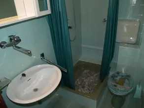 Stunning sea View From one Bedroom Apartment Reno - Bathroom