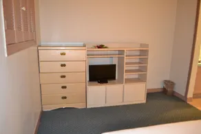 West Plaza Desekel - Room