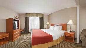 Holiday Inn Express Hotel & Suites Tell City by IHG - Habitación