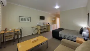 Country Roads Motor Inn - Habitación