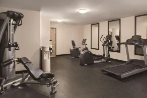 Country Inn & Suites by Radisson, Dubuque, IA - Salle de remise en forme