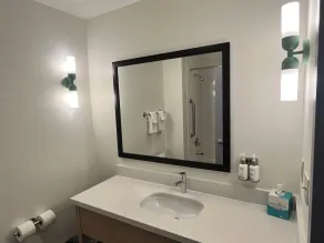 Garner Hotel Mahwah by IHG - Salle de bain