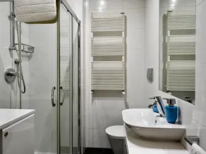 Sole tra i pini - foresteria lombarda - Badezimmer
