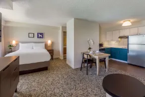 Sonesta ES Suites San Francisco Airport Oyster Point Waterfront - Chambre