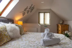 Little Willow - Room