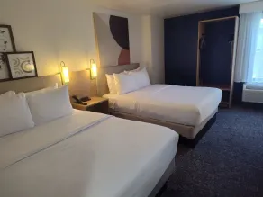 Spark by Hilton Stevensville - Room