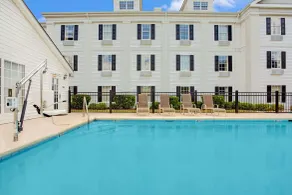 Baymont by Wyndham Pearl - Piscine