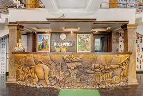 IROOMZ Eco - HOTEL BIG BOSS - Rezeption
