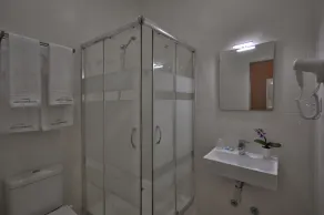 Porto Charming Hotel - Bathroom