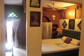 Kesar Heritage A Hybrid Home Stay - Room