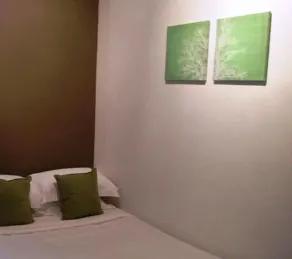 Centennial Inn on Bathurst - Room
