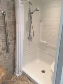 Ramada by Wyndham Ottawa On The Rideau - Salle de bain