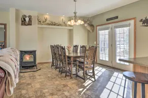 Charming Cody Vacation Home w/ Mtn Views! - Innvendig