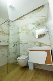 Kevin's ApartHotel - Baño