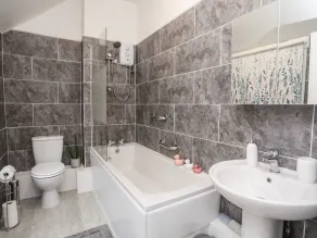 Llys Mair - Salle de bain