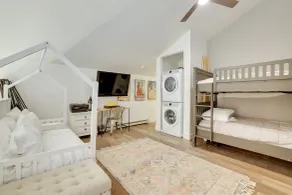 Ski-in/Ski-Out Brian Head Condo w/ Hot Tub Access! - Quarto