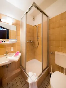 Hotel Buschhausen - Bathroom