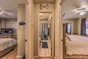 Pet-Friendly Condo - 2 Mi to Ruidoso Downs! - Chambre