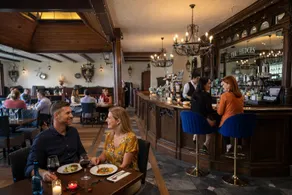 The Hedges Hotel - Restaurant