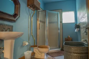 The Ann Stevens House - Bathroom
