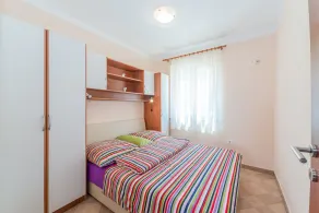 Merveilleux appartement de vacances avec jardin et barbecue | Vue jardin - Chambre