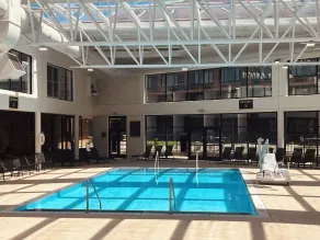 Crowne Plaza Louisville Airport Expo Ctr by IHG - Pool