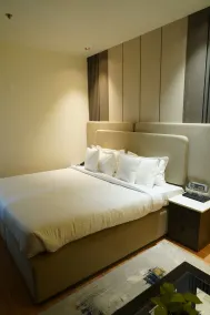 Hotel Luxe Manor - Quarto