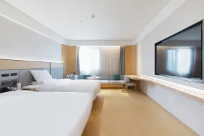 JI Hotel Wuhan Baishazhou Hongshan Vanke Plaza Branch - Ausblick vom Zimmer