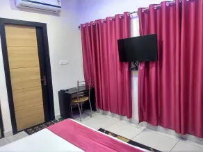 Hotel Reyansh - Chambre