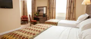 Adair Arms Hotel - Room
