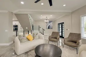 5 Mi to Inner Harbor: Expansive Family Getaway - Innenbereich