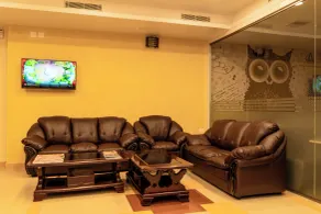 Arya International  - Coin salon dans le hall