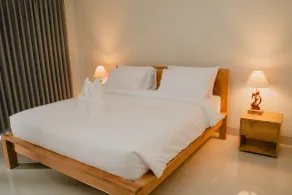The Ume - Room
