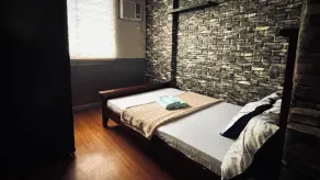 Spacious Central Davao City Getaway - Spacious Apartment with Shared Pool - Zimmer