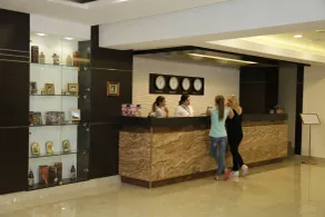 Shirak Hotel - Reception