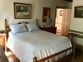 Governor's Bed and Breakfast - Room