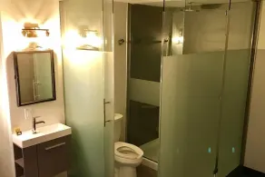 Distinctive Inns of Kingsville Inn15 - Bathroom