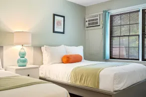 The Lighthouse Inn & Suites - Rom