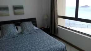 Hermosa vista a la playa del rodadero - Habitación