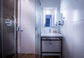Hôtel Marais Grands Boulevards - Salle de bain