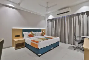 Hotel Elements Surat - Room