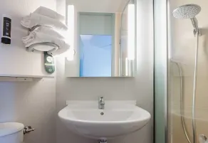 B&B HOTEL Rennes Est Cesson Sévigné 3 étoiles - Bad