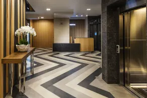 -- ESTE PARK HOTEL -- part of Urban Chic Luxury Design Hotels - Parking & Compliments - next to Shopping & Dining Mall Plovdiv - Recepción