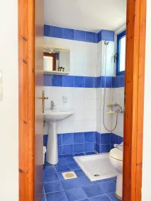 Gigilos - Baño