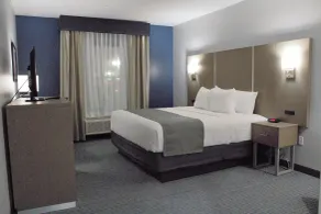 Days Inn & Suites by Wyndham Houston NW Cypress - Chambre
